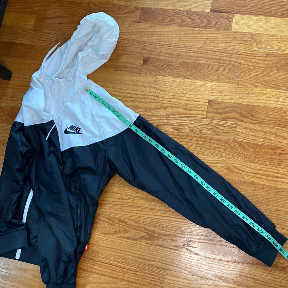 Nike Jacket - Picture 6 of 12
